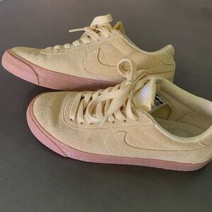 Nike SB Bruin Size 4.5Y - Size 6W